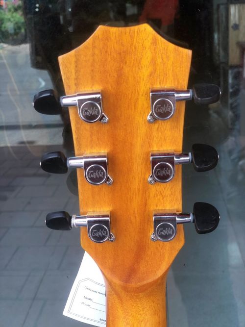 Đàn guitar acoustic Takla M-320 chính hãng