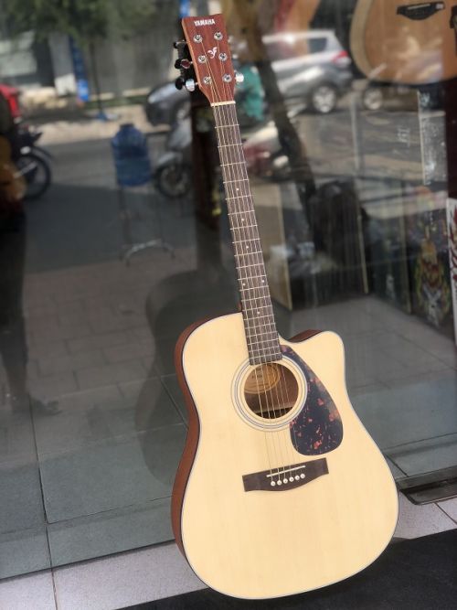 Guitar acoustic Yamaha F3000