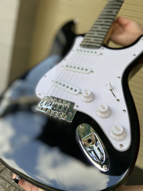 Guitar điện 3 mobin Dallas DL-S1