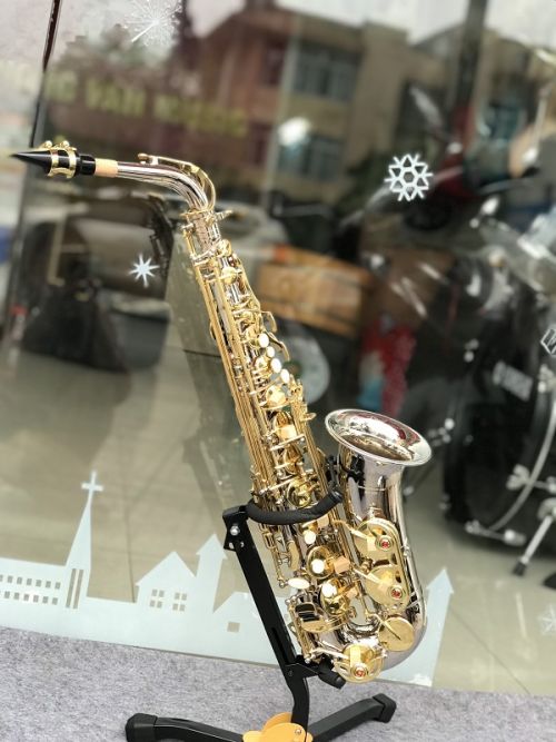 Saxophone alto Yamaha MK-007 hai màu