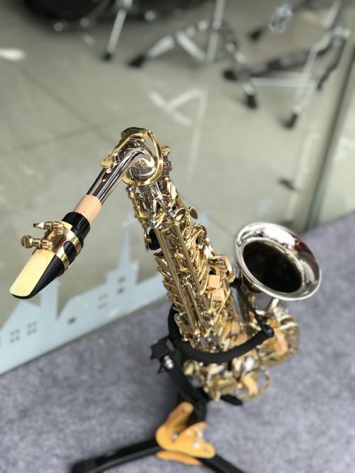 Saxophone alto Yamaha MK-007 hai màu