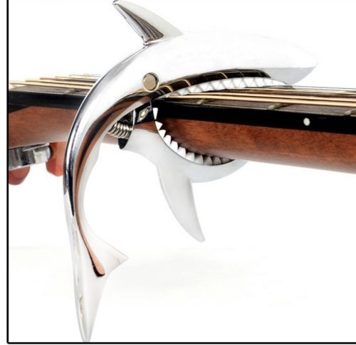 Capo guitar cá mập shark