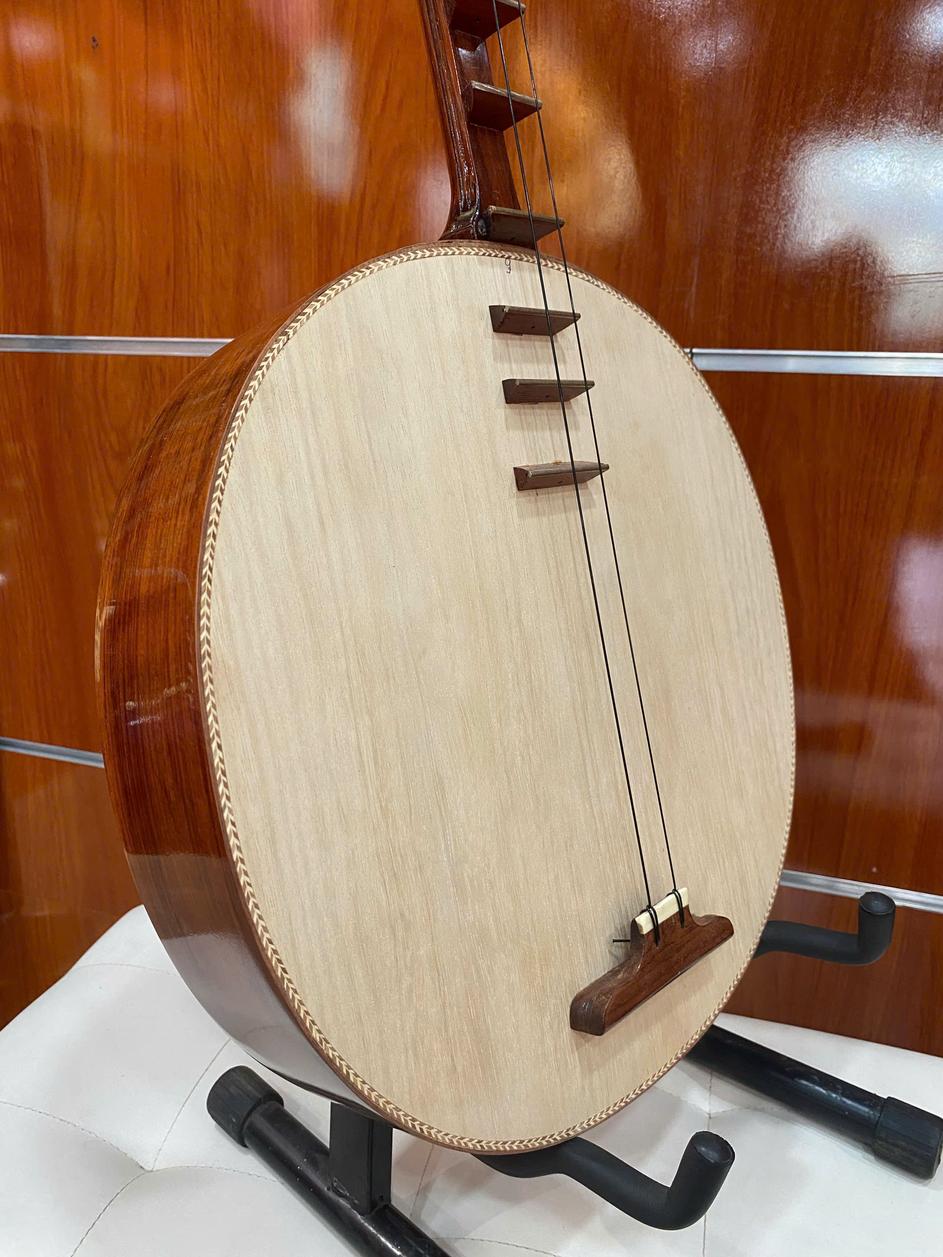 dan-nguyet-cam-lai-PHONG-VAN-MUSIC-7